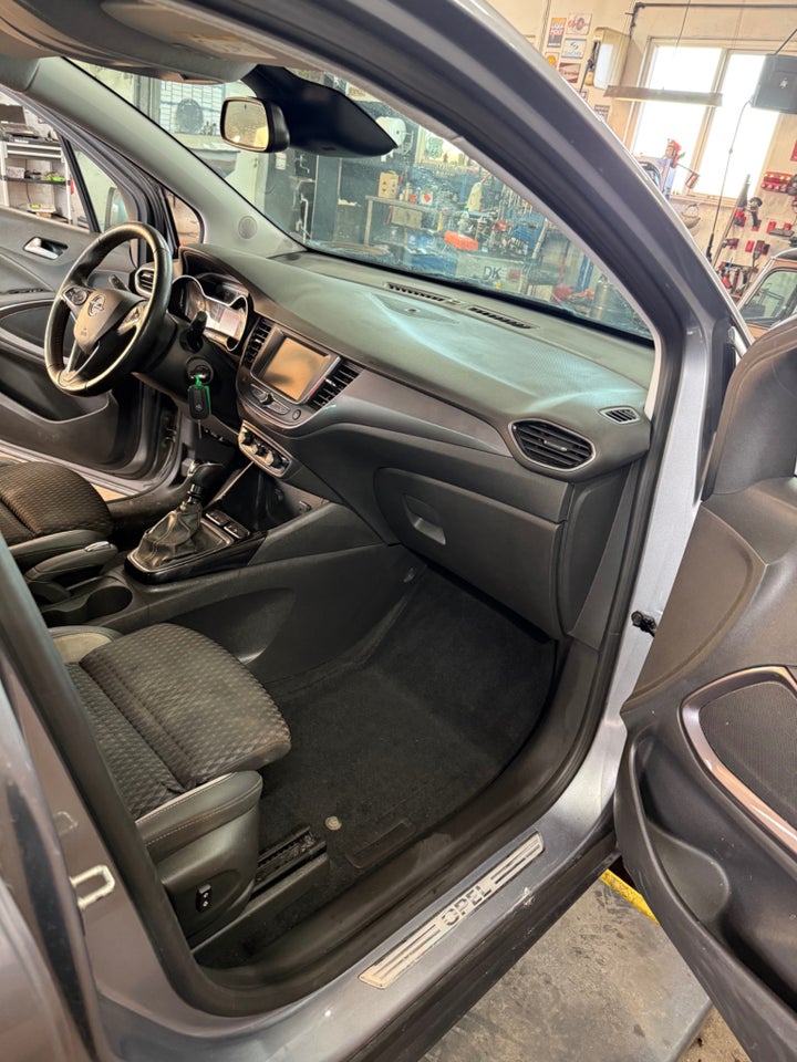 Opel Crossland X 1,2 T 110 Impress 5d
