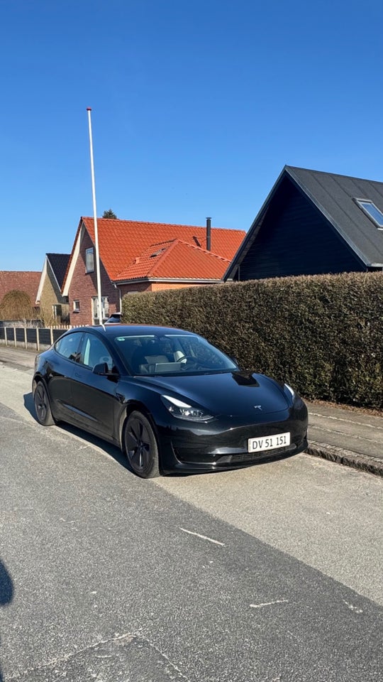 Tesla Model 3 RWD 4d