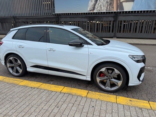 Audi Q4 e-tron 40 Attitude S-line 5d