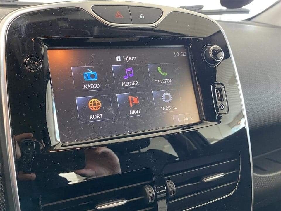 Renault Clio IV 1,5 dCi 90 Limited Sport Tourer 5d