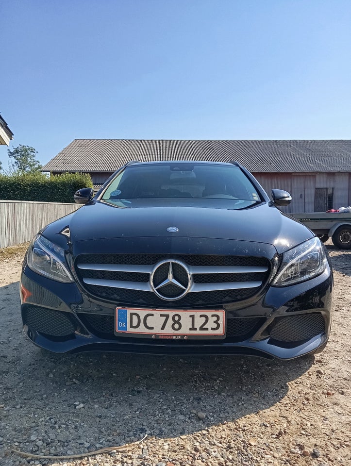 Mercedes C220 d 2,2 Avantgarde stc. 5d