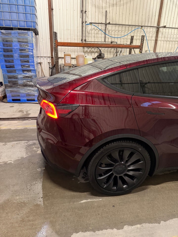 Tesla Model Y RWD 5d