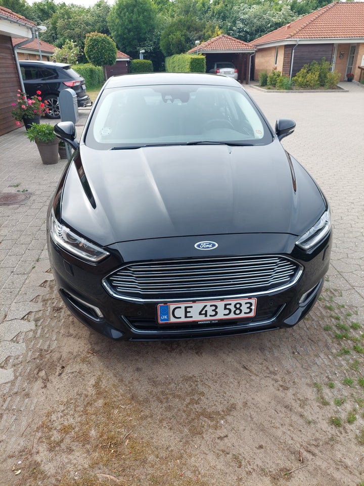 Ford Mondeo 2,0 HEV Titanium CVT 4d