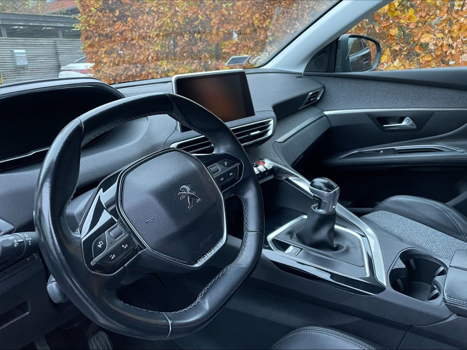 Peugeot 3008 1,6 BlueHDi 120 Allure 5d