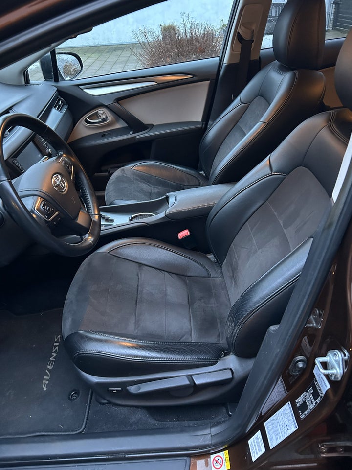 Toyota Avensis 1,8 VVT-i T3 stc. MDS Skyview 5d