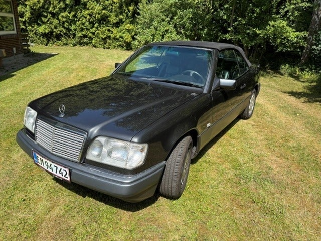 Mercedes E200 2,0 Cabriolet 2d