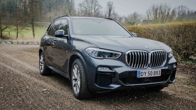 BMW X5 3,0 xDrive45e M-Sport aut. Benzin 4x4 4x4 aut. Automatgear modelår 2021 km 75000 Gråmetal ABS