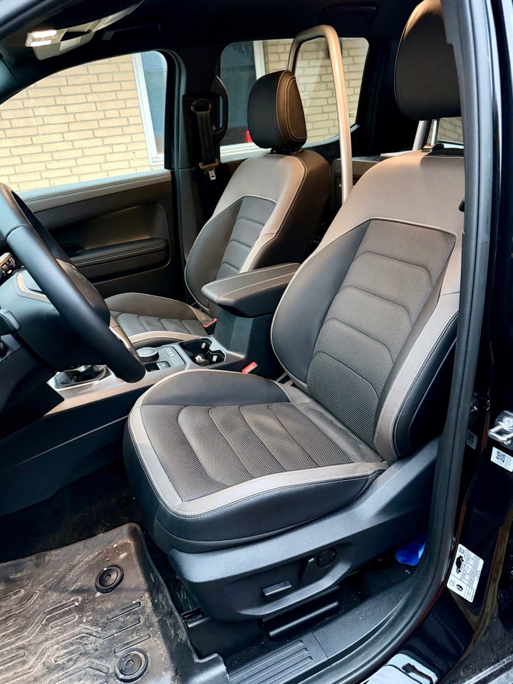 VW Amarok 3,0 TDi 240 Aventura aut. 4Motion 4d