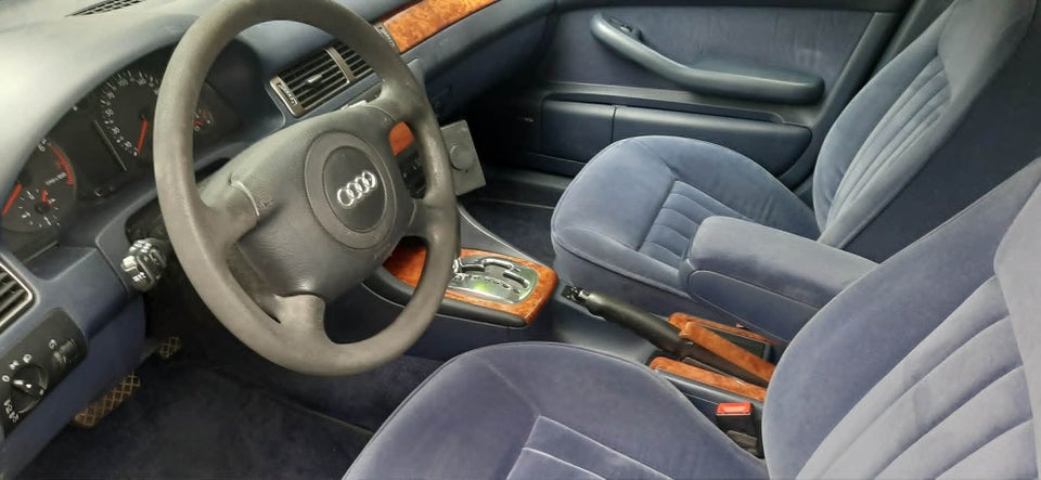 Audi A6 2,4 V6 Tiptr. 4d