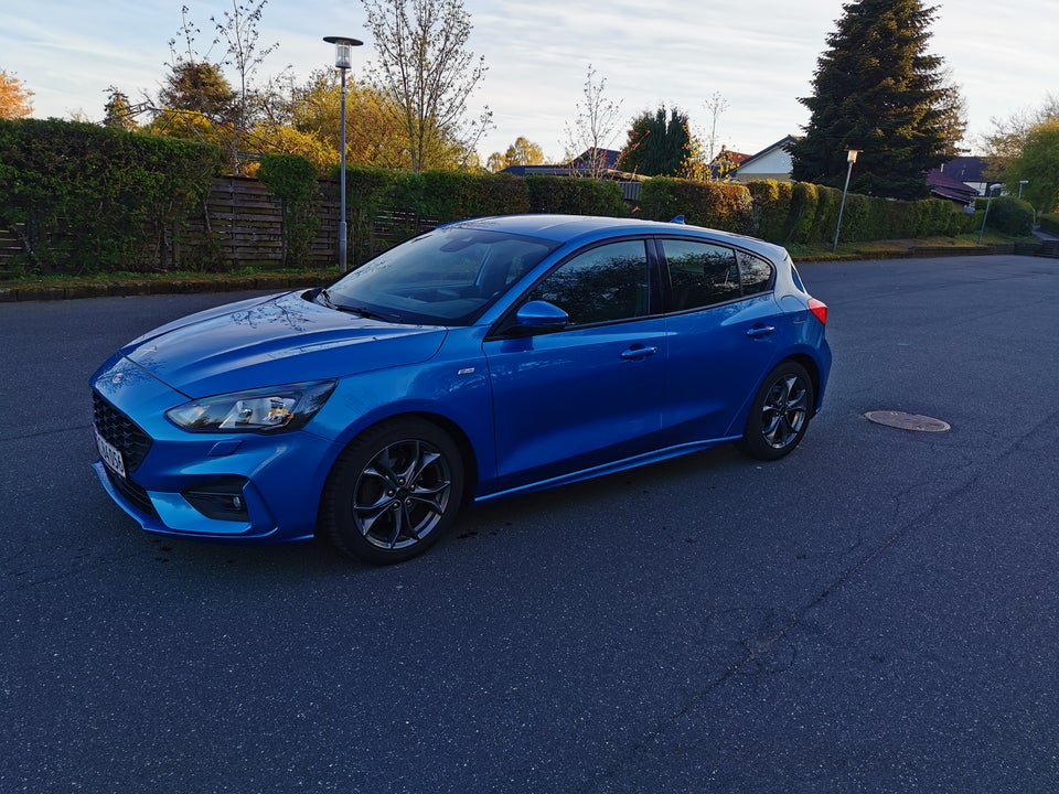 Ford Focus 1,5 EcoBoost ST-Line 5d