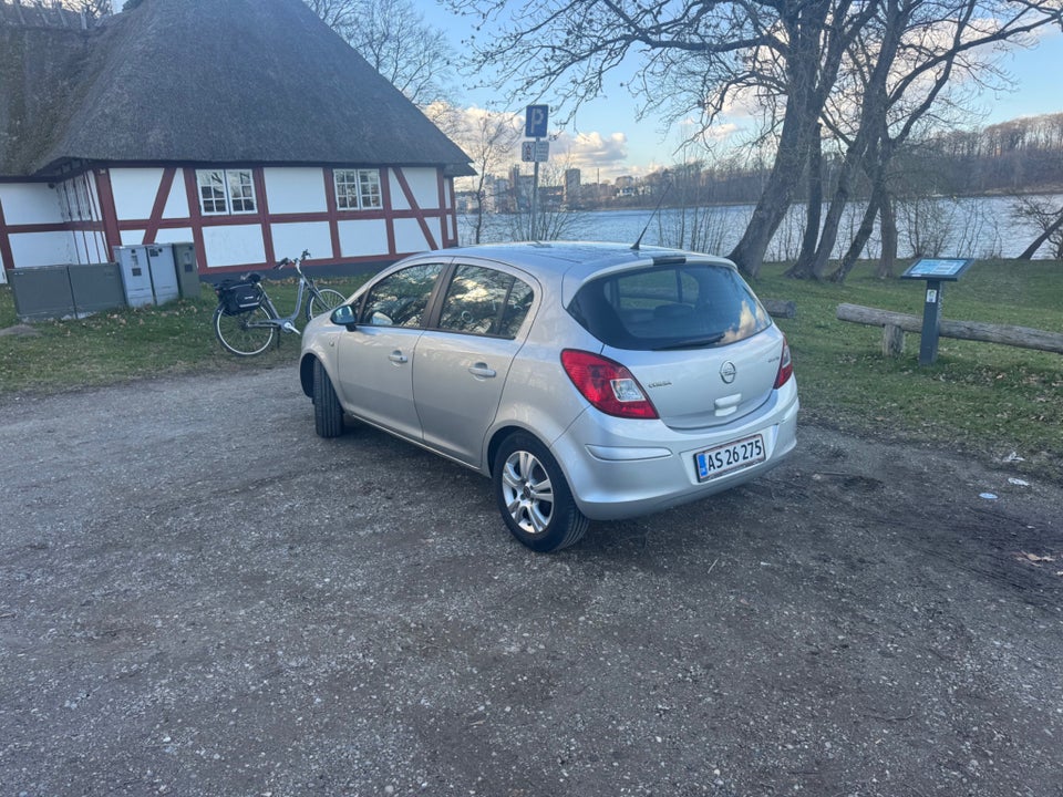 Opel Corsa 1,3 CDTi 95 Cosmo eco 5d