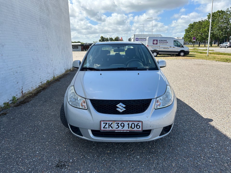Suzuki SX4 1,6 GL 5d