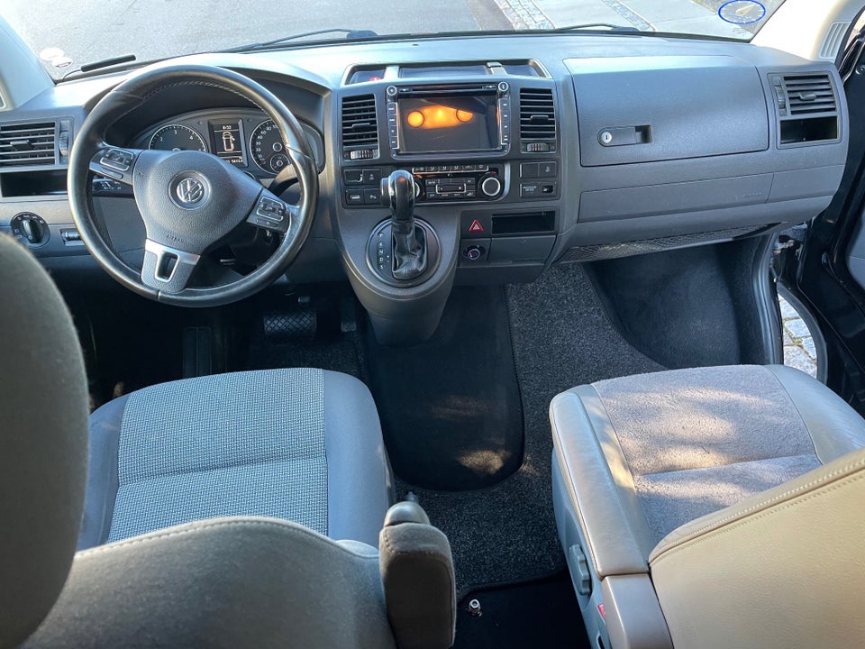 VW Caravelle 2,0 TDi 140 Comfortline DSG lang 4d