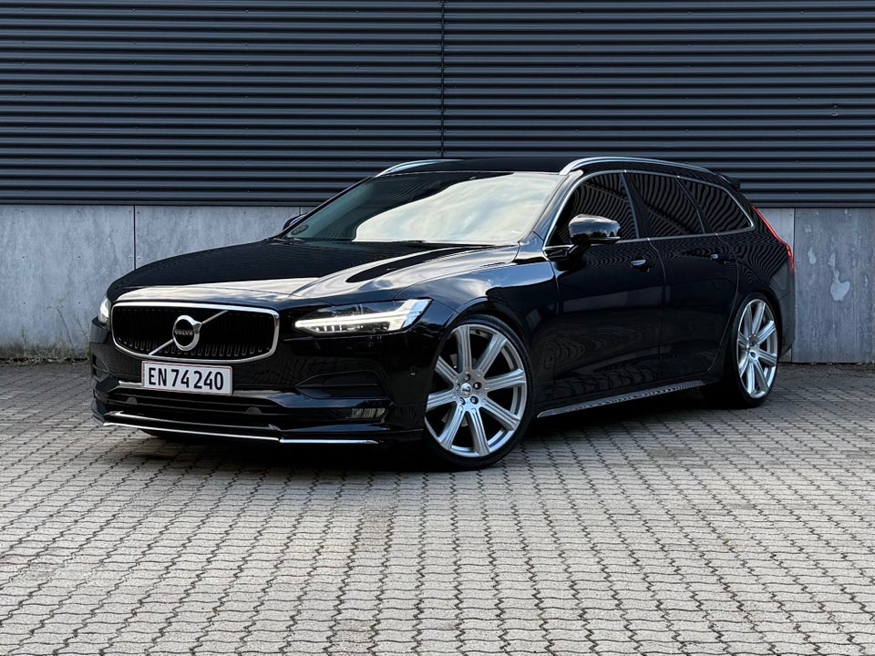 Volvo V90 2,0 T5 254 Momentum aut. 5d