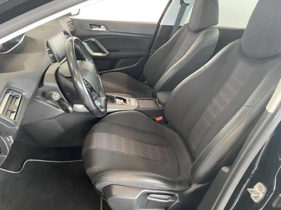 Peugeot 308 1,2 e-THP 130 Selection Sky SW 5d