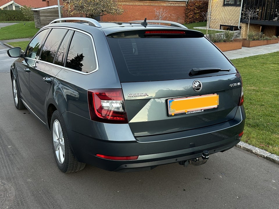 Skoda Octavia 2,0 TDi 150 Style Combi DSG 5d