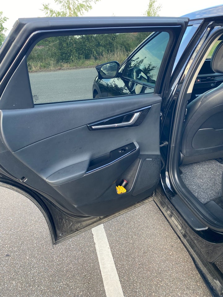 Kia EV6 77 Long Range Upgrade 5d