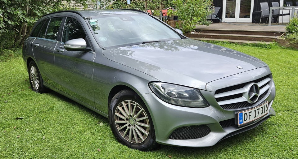 Mercedes C220 2,2 BlueTEC Avantgarde stc. 5d