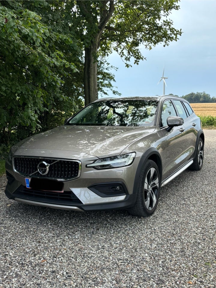 Volvo V60 CC 2,0 D4 190 aut. AWD 5d