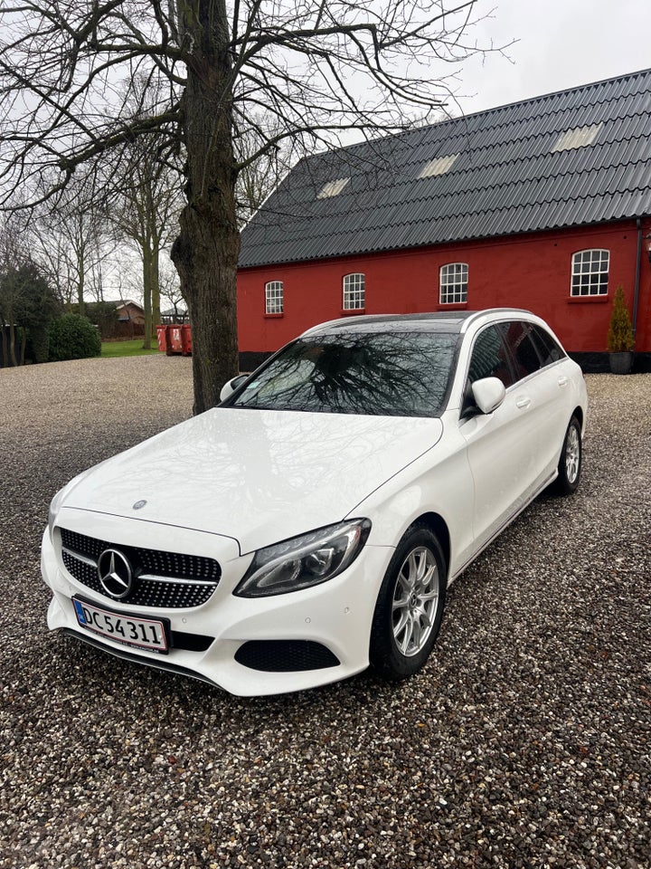 Mercedes C220 2,2 CDi AMG Line stc. aut. 5d