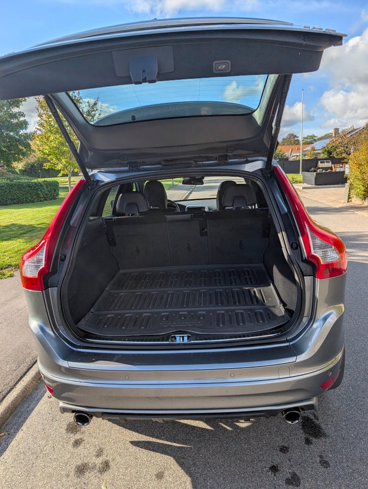 Volvo XC60 2,0 D4 190 R-Design aut. 5d