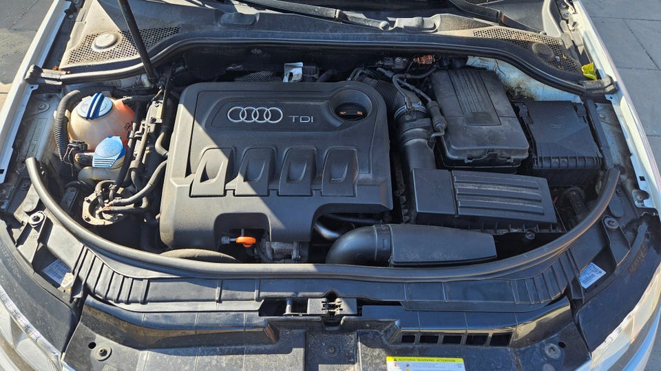 Audi A3 2,0 TDi Ambiente Sportback S-tr. Van 5d