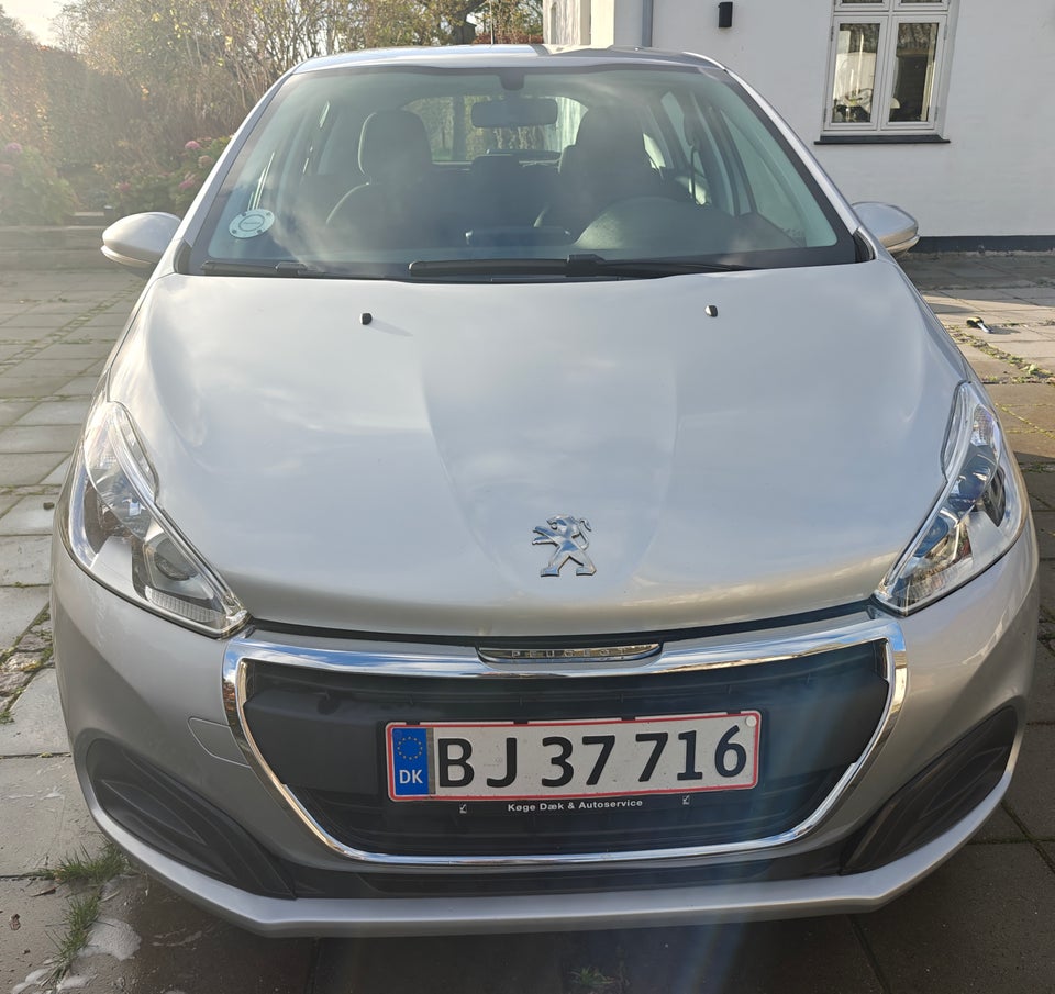 Peugeot 208 1,6 BlueHDi 100 Active 5d