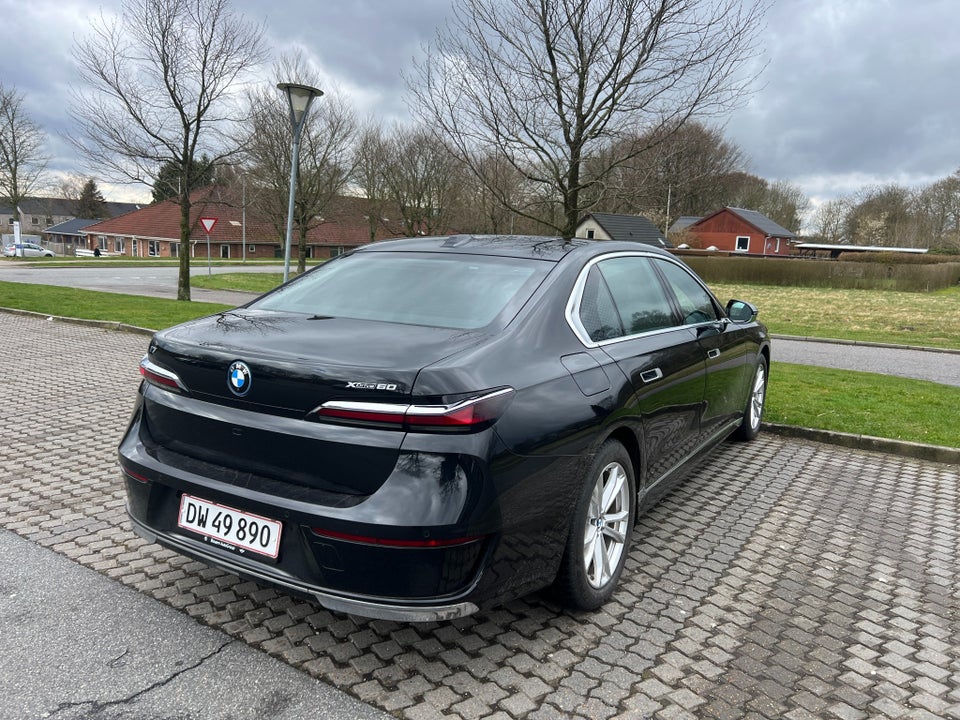 BMW i7 xDrive60 M-Sport 4d