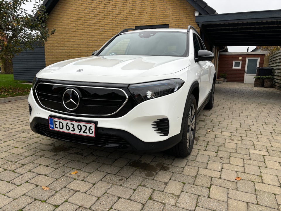 Mercedes EQB250 Progressive 5d