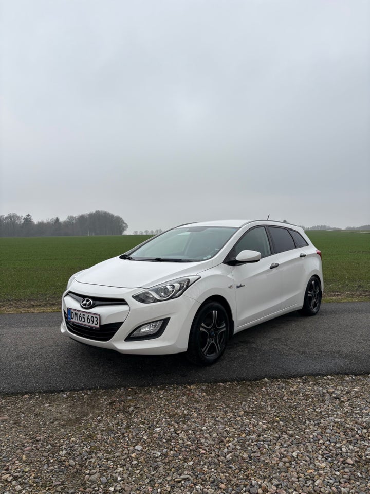 Hyundai i30 1,4 CVVT Comfort CW 5d
