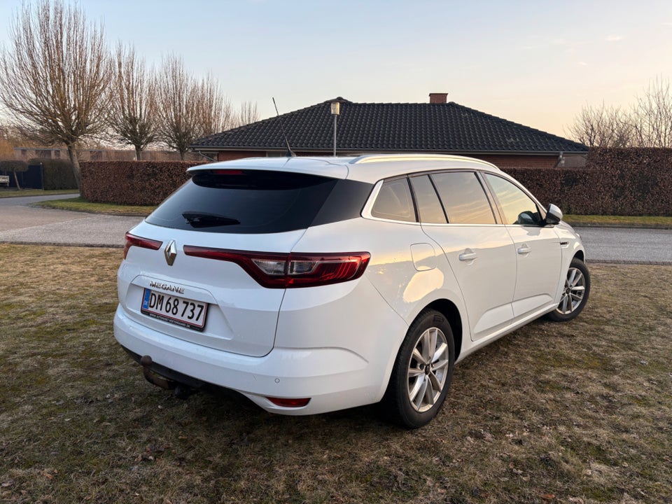 Renault Megane IV 1,2 TCe 100 Zen Sport Tourer 5d