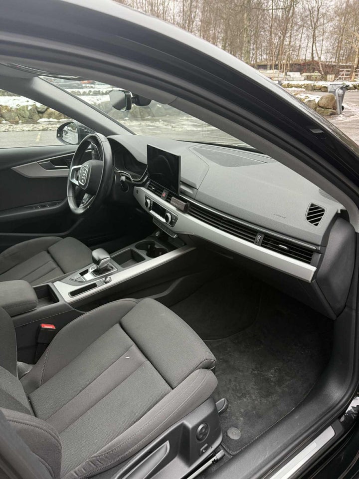 Audi A4 40 TFSi Prestige Avant S-tr. 5d