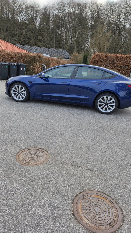 Tesla Model 3 Long Range AWD 4d