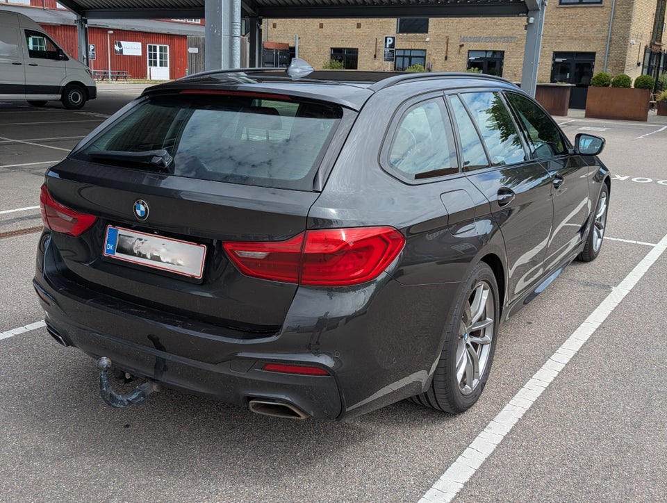 BMW 530d 3,0 Touring M-Sport xDrive aut. 5d