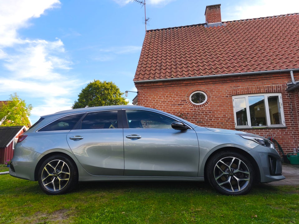 Kia Ceed 1,6 CRDi 136 GT-Line SW DCT 5d