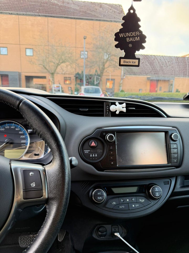 Toyota Yaris 1,5 Hybrid H2 e-CVT 5d