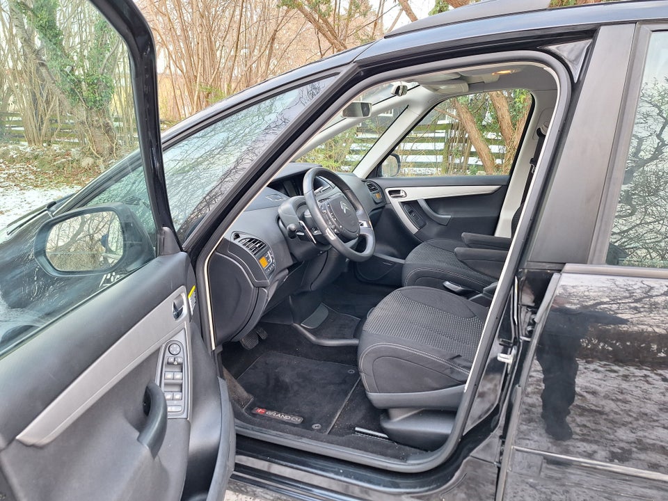 Citroën Grand C4 Picasso 1,6 e-HDi 112 Seduction E6G 7prs 5d