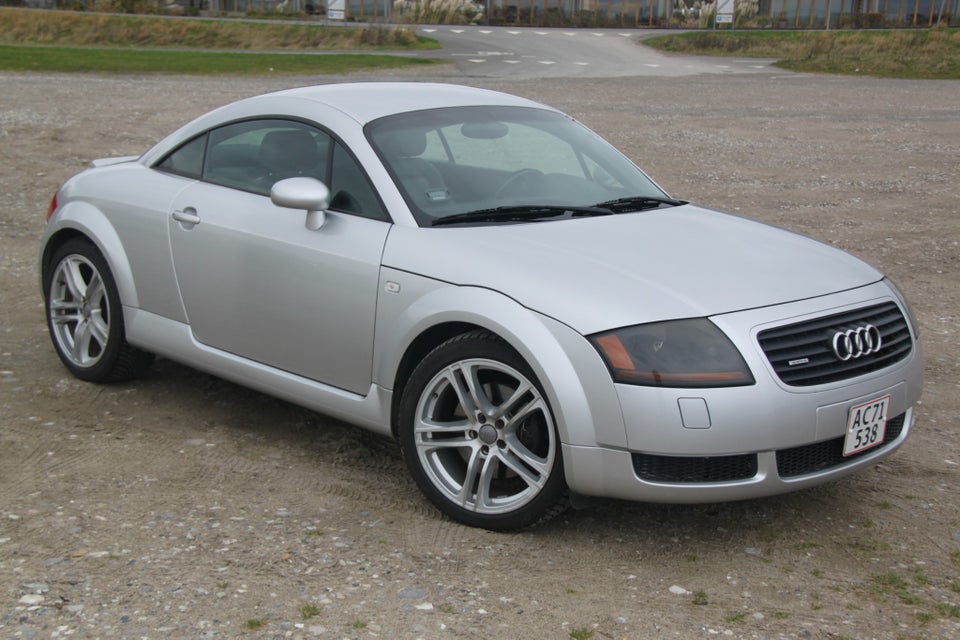 Audi TT 1,8 T 225 Coupé quattro 2d