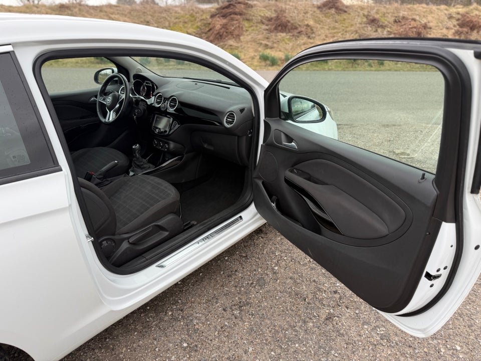 Opel Adam 1,4 87 Glam 3d