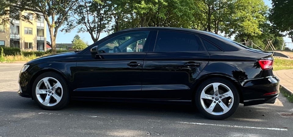 Audi A3 2,0 TDi 150 Sport S-tr. 4d