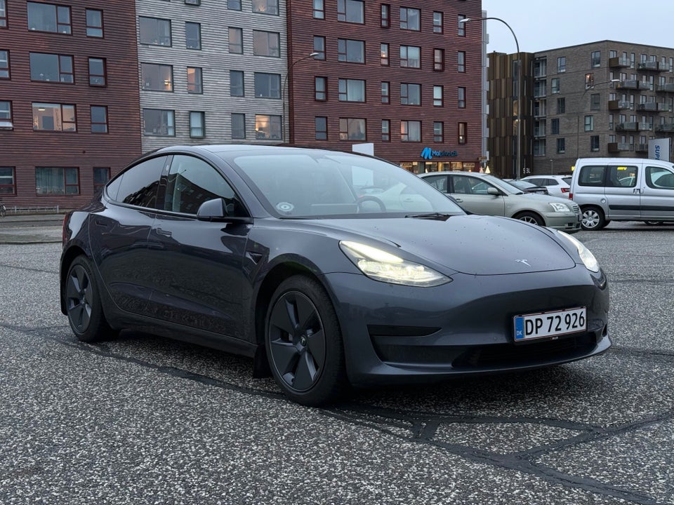 Tesla Model 3 RWD 4d