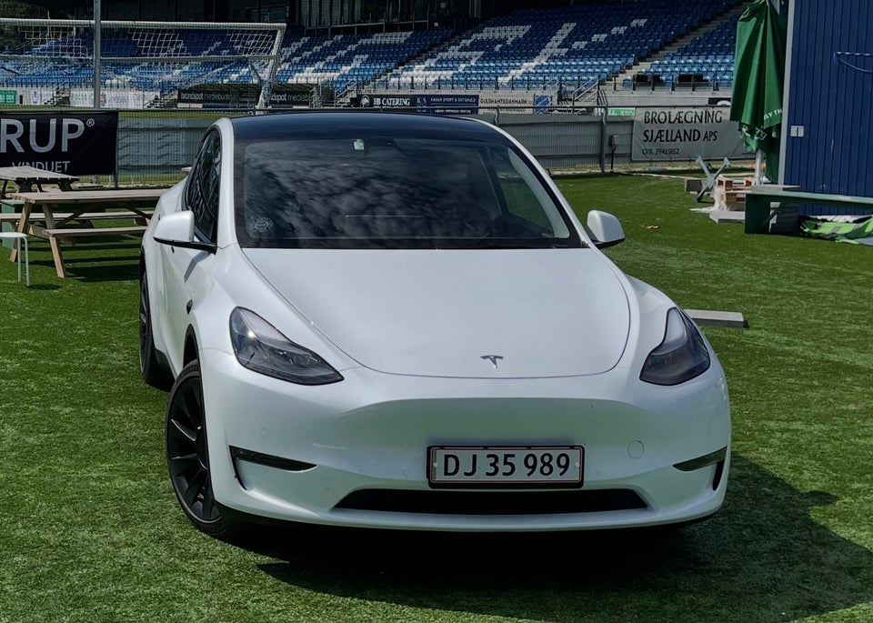 Tesla Model Y Long Range AWD 5d