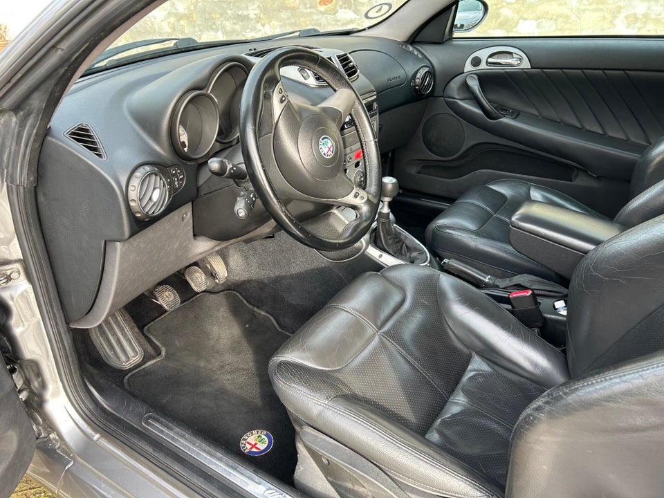 Alfa Romeo GT 3,2 V6 24V 3d