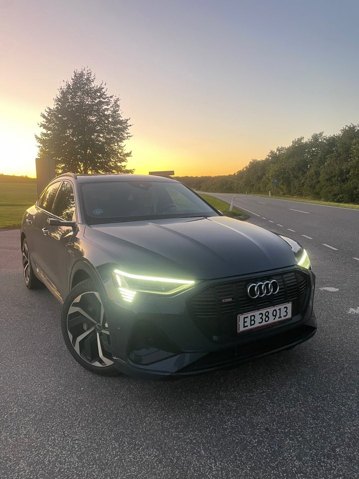 Audi e-tron 55 S-line Sportback quattro 5d
