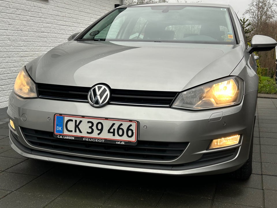 VW Golf VII 1,4 TSi 122 Comfortline DSG BMT 5d