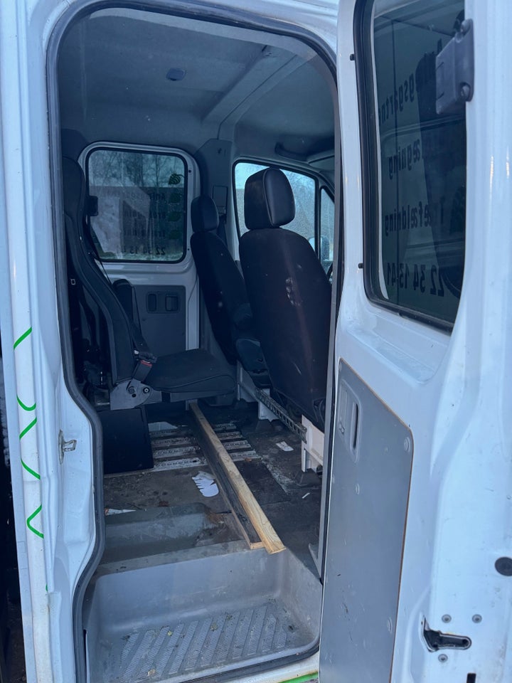 VW Crafter 2,0 TDi 163 Db.Kab m/lad M 4d