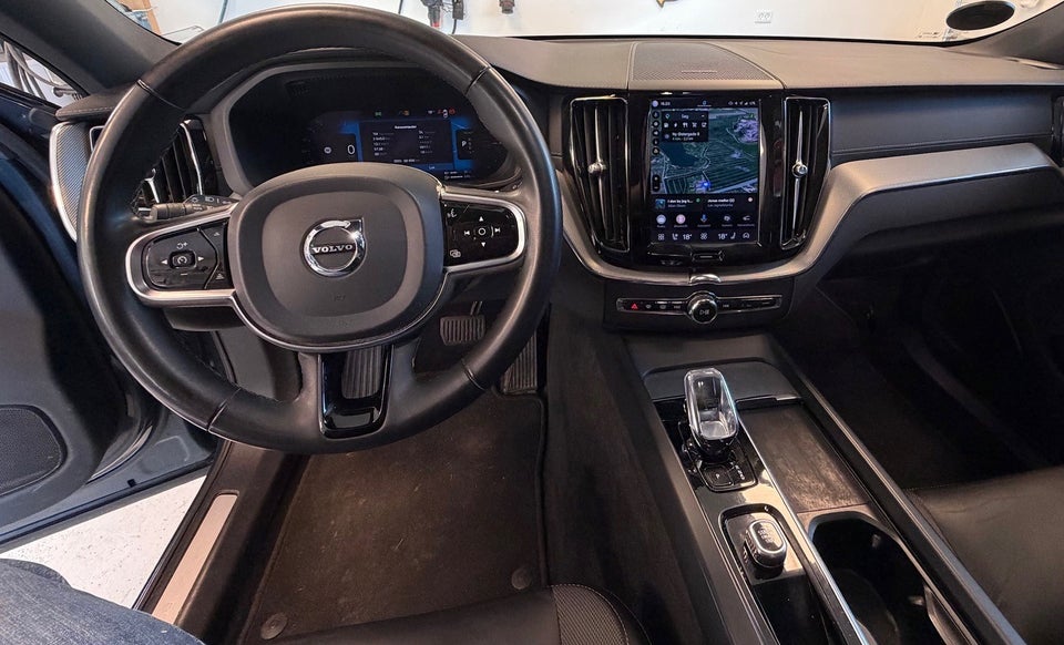Volvo XC60 2,0 T8 ReCharge Ultimate Dark aut. AWD 5d