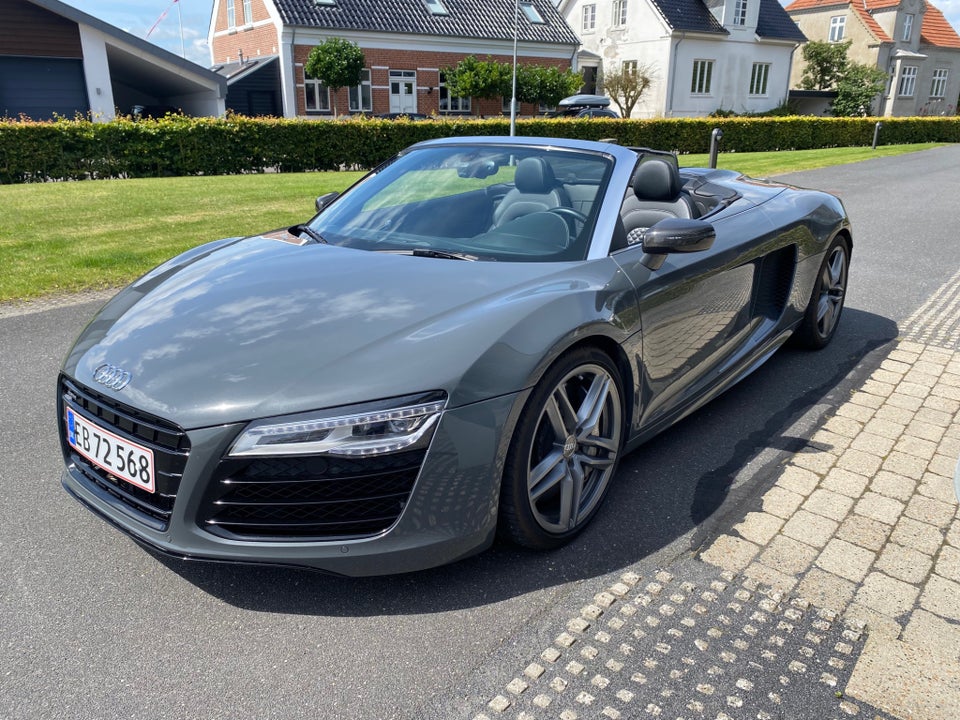 Audi R8 5,2 FSi Spyder quattro S-tr. 2d