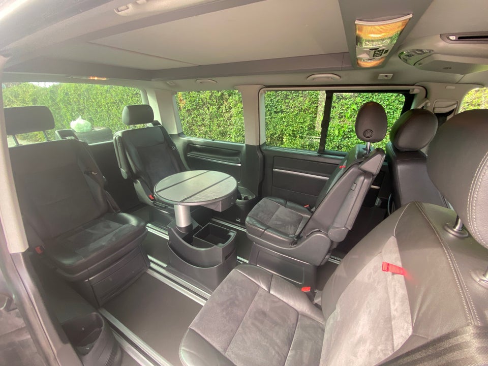 VW Multivan 2,5 TDi 130 Highline 5d