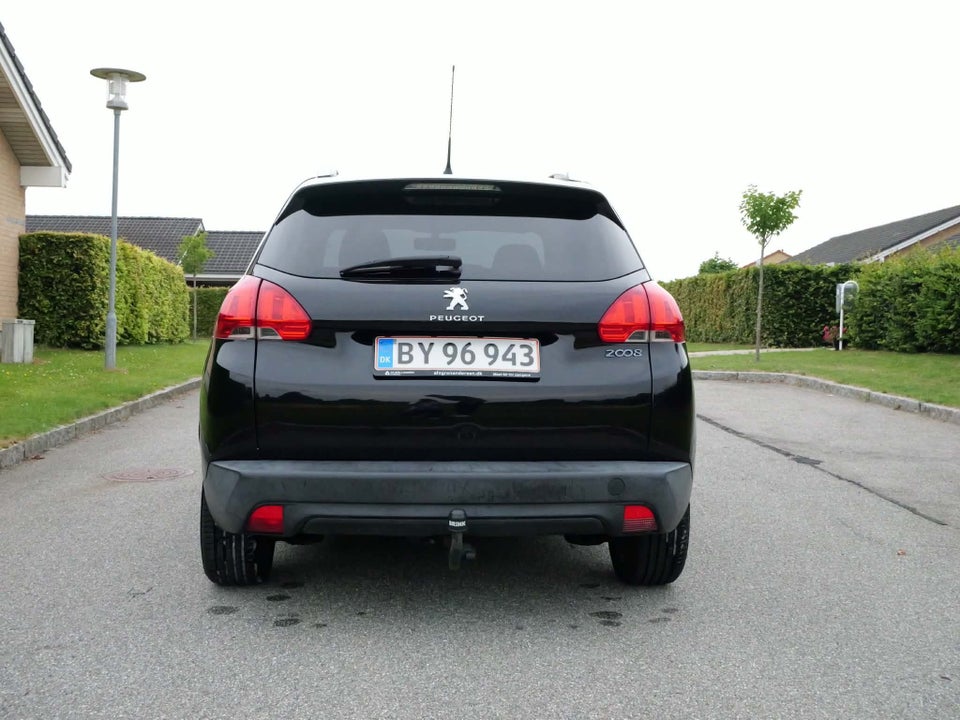 Peugeot 2008 1,2 VTi 82 Active 5d